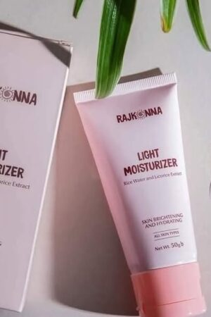 𝐑𝐚𝐣𝐤𝐨𝐧𝐧𝐚 𝐋𝐢𝐠𝐡𝐭 𝐌𝐨𝐢𝐬𝐭𝐮𝐫𝐢𝐳𝐞𝐫. 𝐖𝐢𝐭𝐡 𝐑𝐢𝐜𝐞 𝐖𝐚𝐭𝐞𝐫 𝐀𝐧𝐝 𝐋𝐢𝐜𝐨𝐫𝐢𝐜𝐞 𝐄𝐱𝐭𝐫𝐚𝐜𝐭 50ml