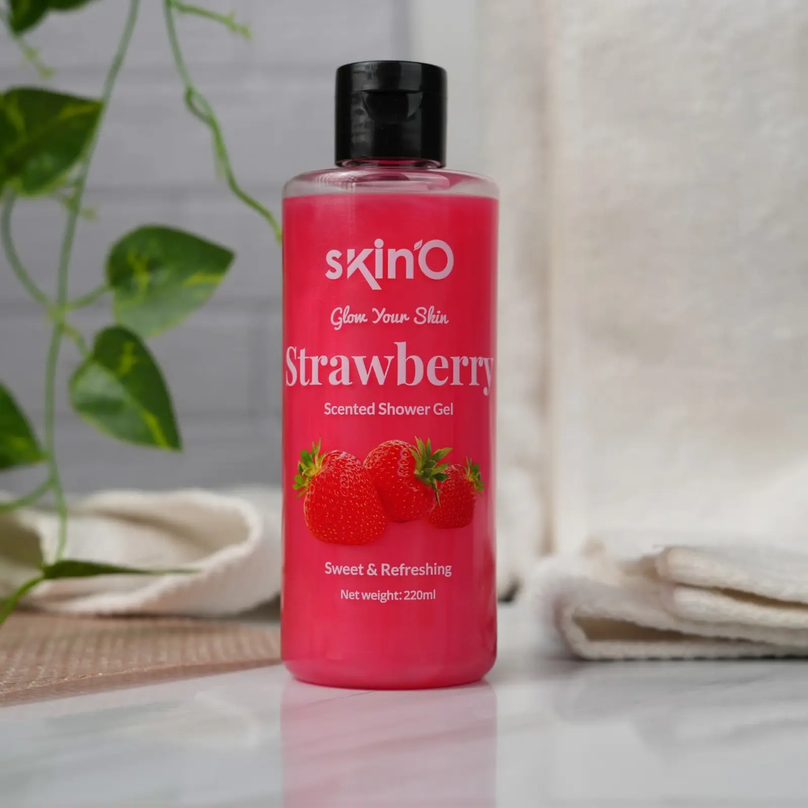 sKin`o Glow Your Skin Strawberry Scented Shower Gel 220mL - Image 2